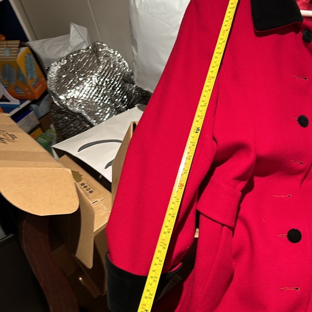 Halston vintage coat - Picture 11 of 13